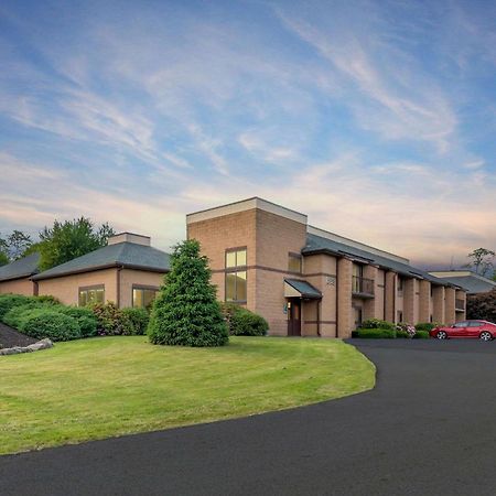 Comfort Inn Pocono Lakes Region Lake Ariel Kültér fotó