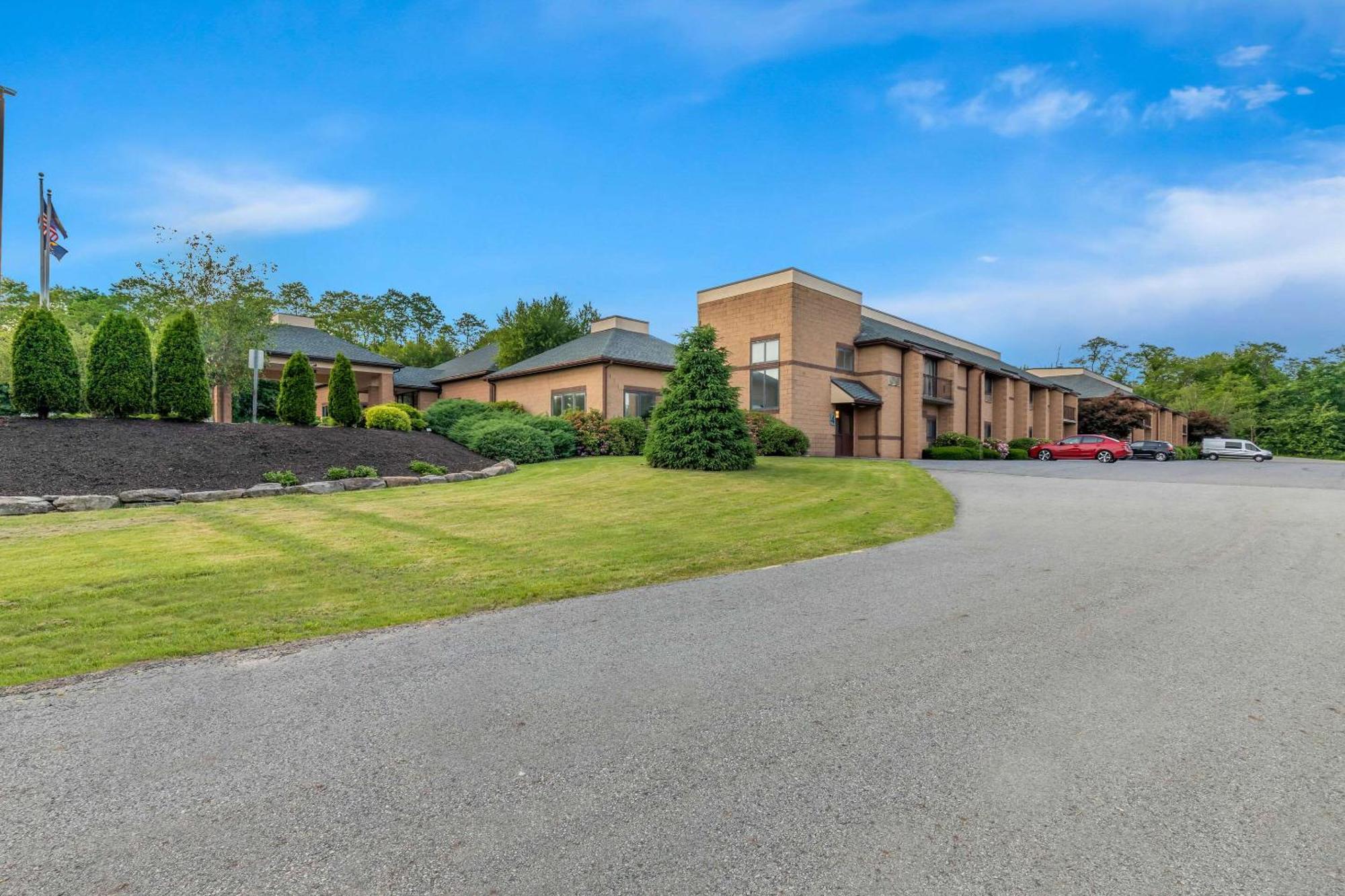 Comfort Inn Pocono Lakes Region Lake Ariel Kültér fotó